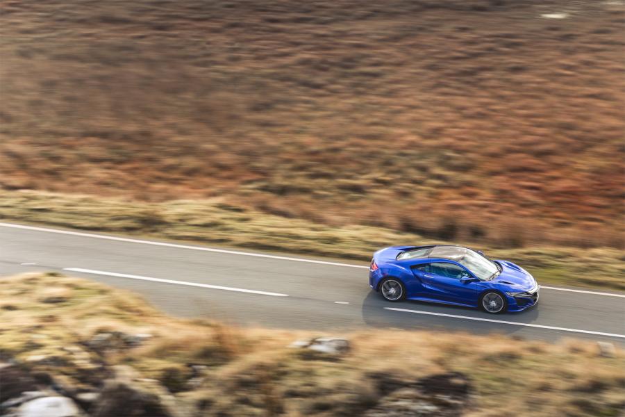  Honda NSX 2016 года  (UK) (фото 32 из 120)